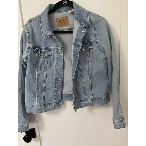 Signature by Levi Strauss & Co. Jackets & Blazers - Signature‎ by Levi Strauss Gold Women's Light Wash Denim Trucker Jacket XL